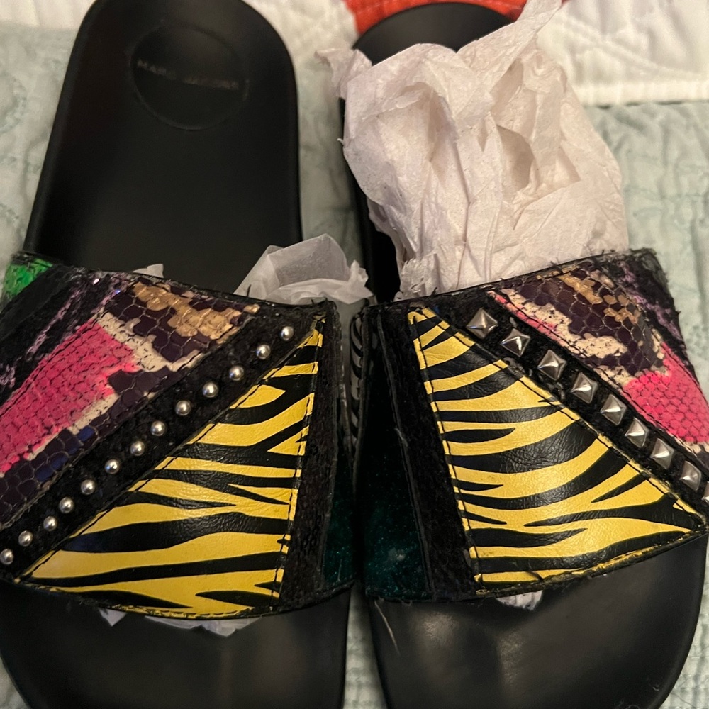 MARC JACOBS BRAND NEW